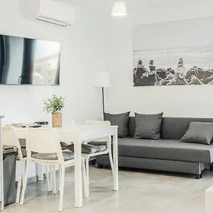  Apartment Brand New Near The Beach, Gibraltar
